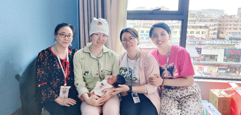 深圳微視：以愛之名，慰問生育女職工
